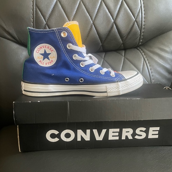 Converse - Picture 3 of 3